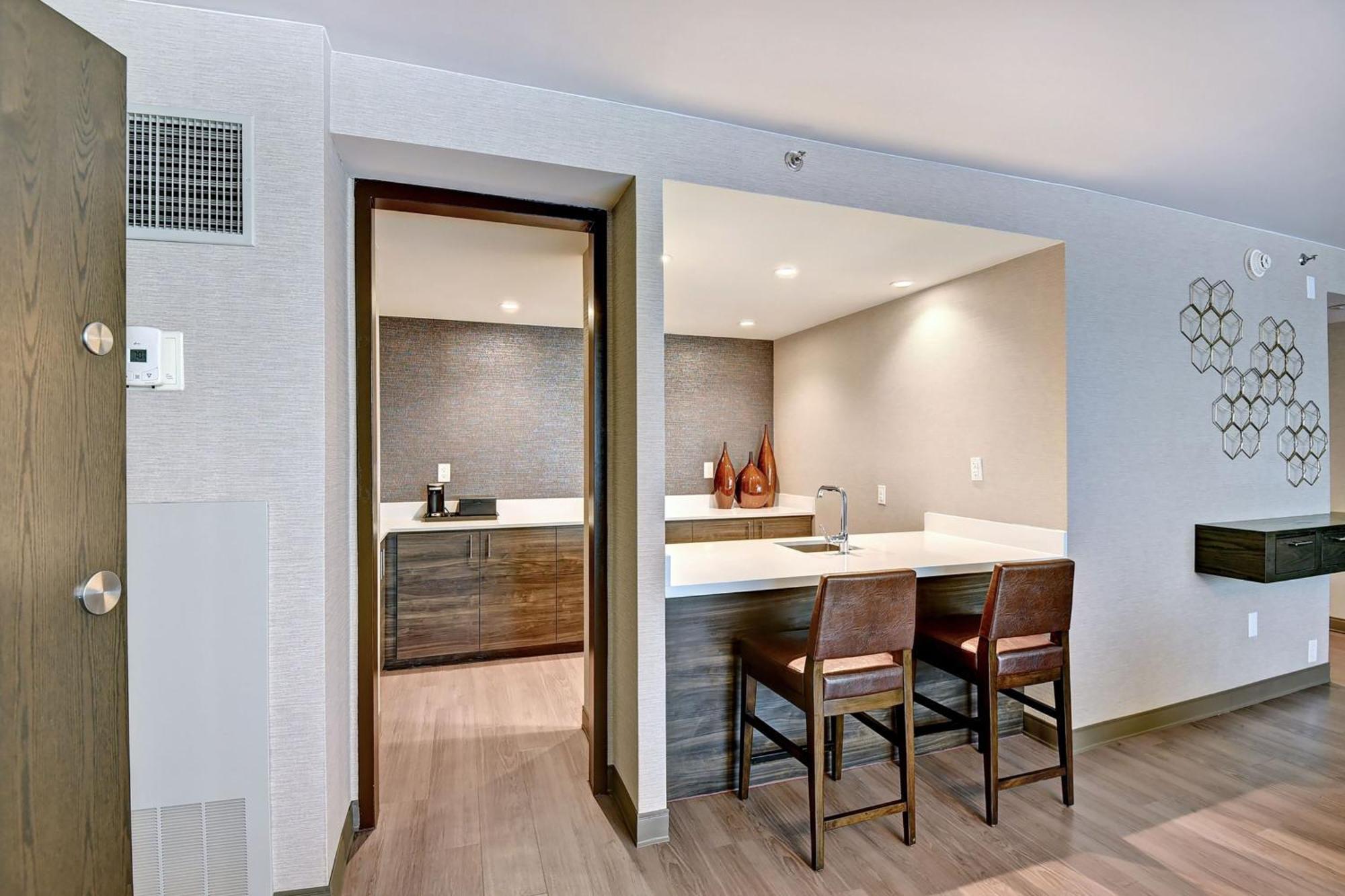 Tulsa Marriott Southern Hills Ngoại thất bức ảnh